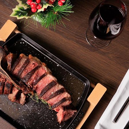 Mk Hotel Tirana Rinas エクステリア 写真 A steak