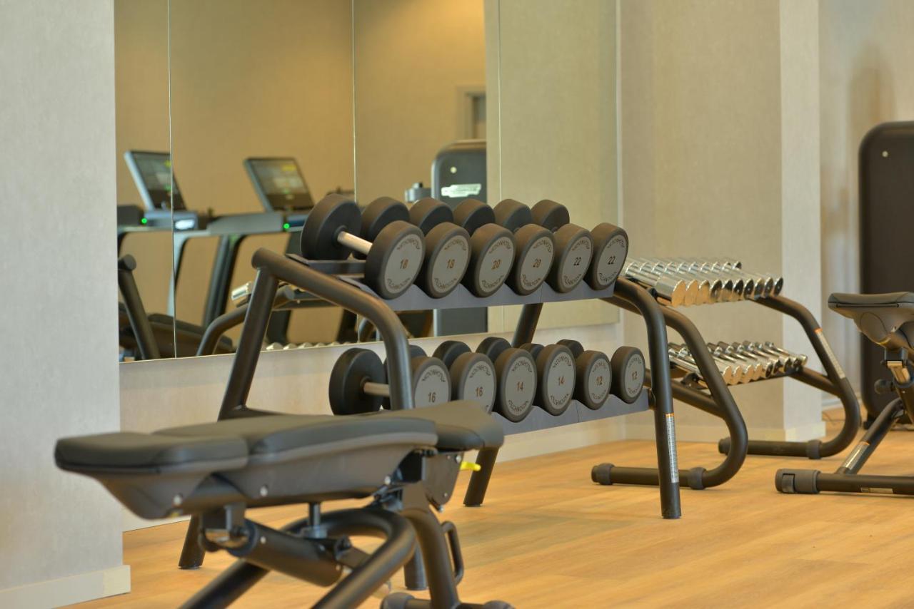 Mk Hotel Tirana Rinas エクステリア 写真 Dumbbells
