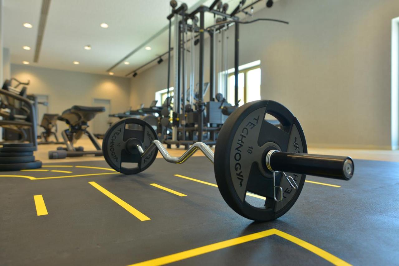 Mk Hotel Tirana Rinas エクステリア 写真 A barbell