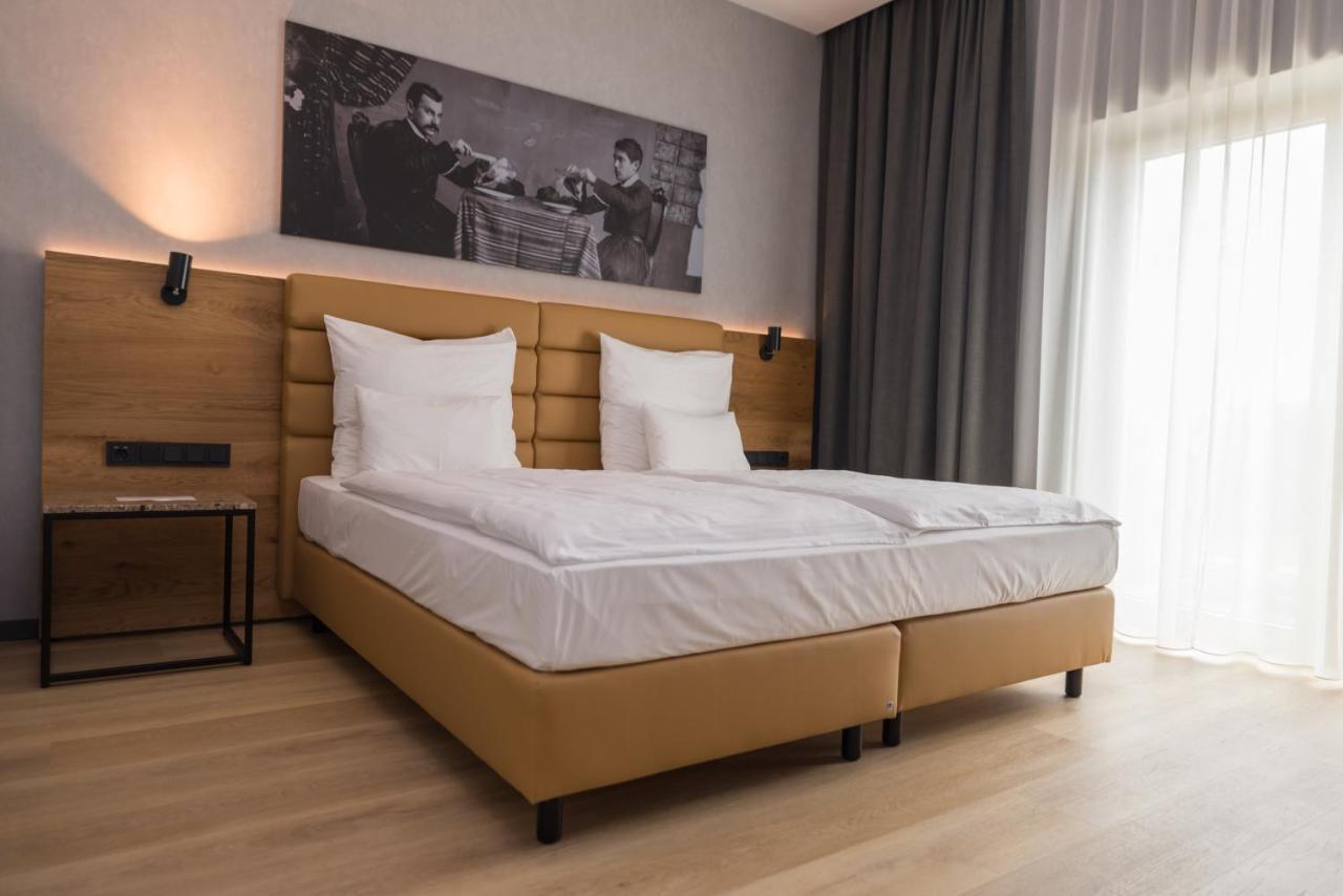 Mk Hotel Tirana Rinas エクステリア 写真