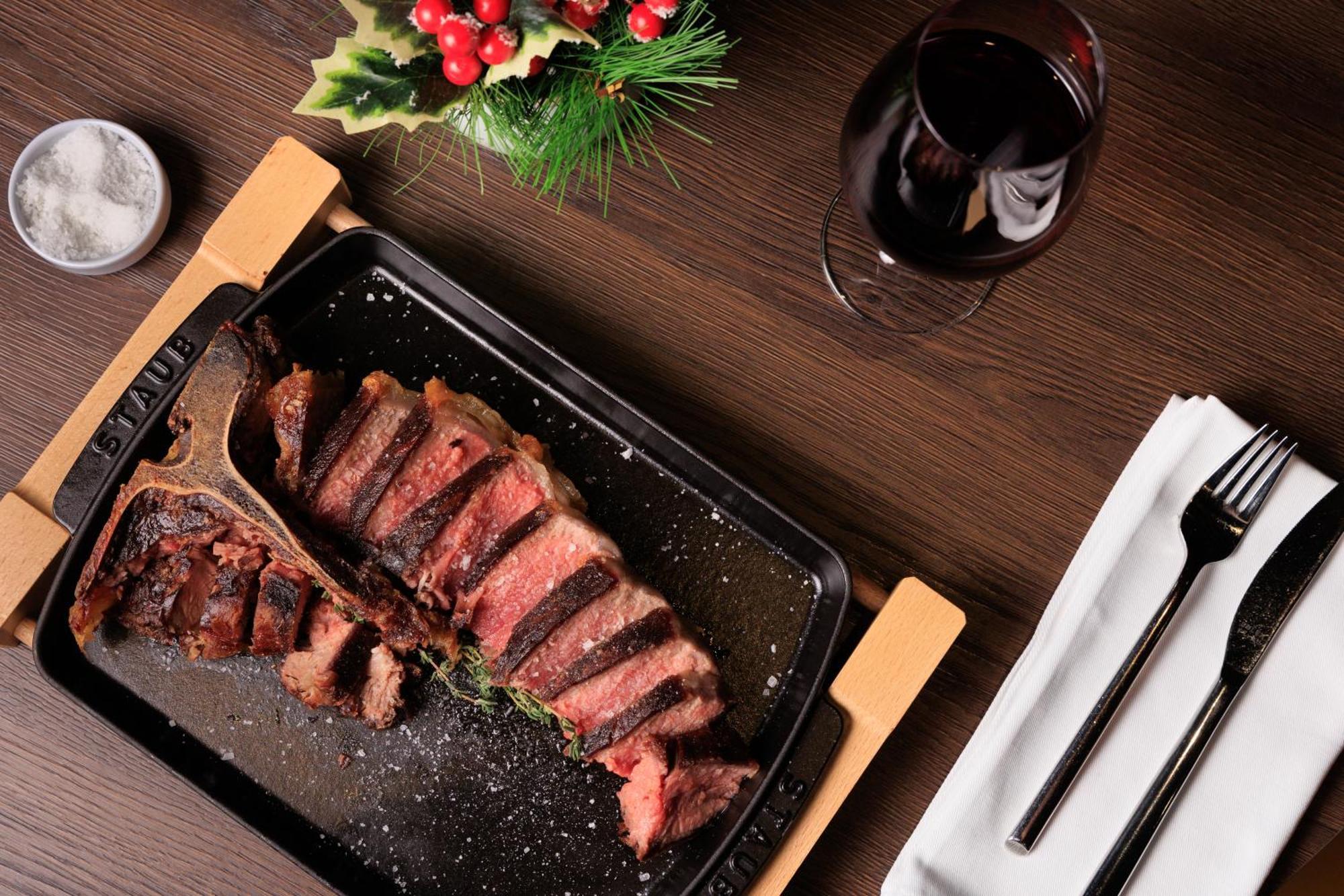 Mk Hotel Tirana Rinas エクステリア 写真 A steak