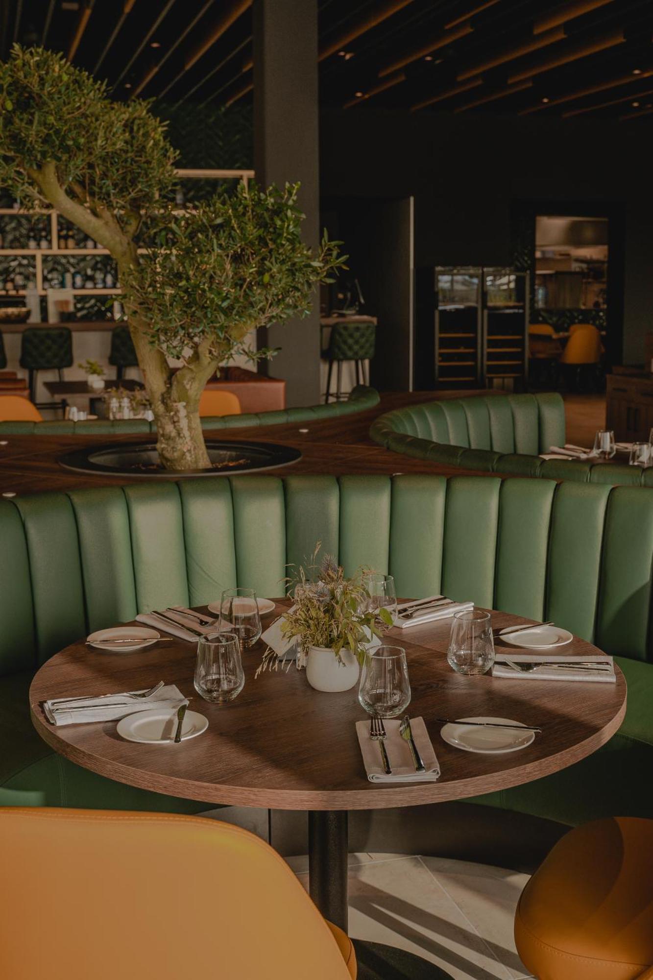 Mk Hotel Tirana Rinas エクステリア 写真 Interior of the restaurant